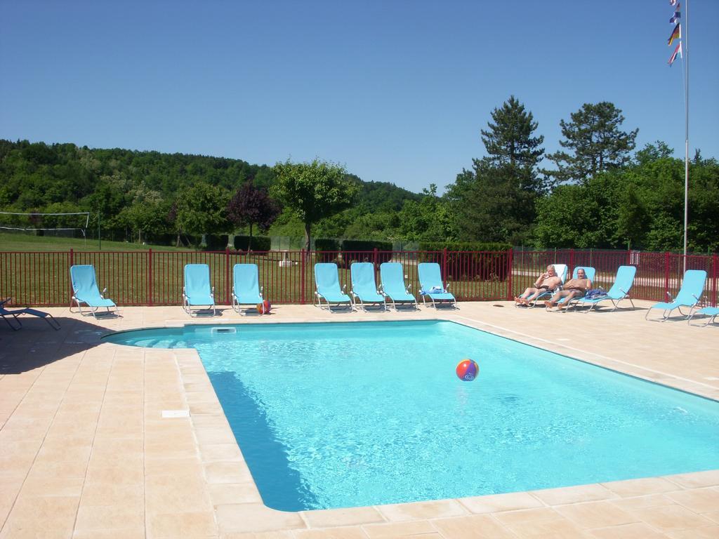 Camping De La Pelouse Jaulny المظهر الخارجي الصورة